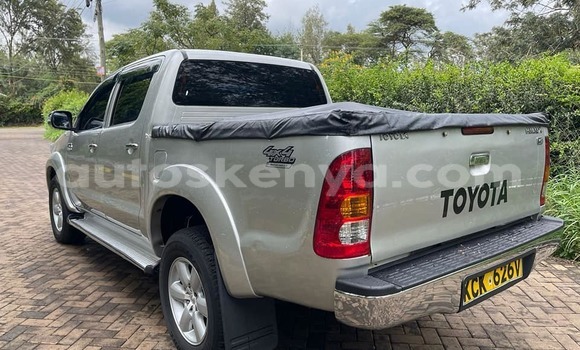 Oofamaa Toyota Hilux Other Makiinaa iti Busia keessatti West Kenya keessatti Oofamaa Toyota Hilux Other Makiinaa iti Busia keessatti West Kenya keessatti