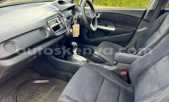 Oofamaa Nissan Dualis White Makiinaa iti Nairobi keessatti Nairobi keessatti Oofamaa Nissan Dualis White Makiinaa iti Nairobi keessatti Nairobi keessatti