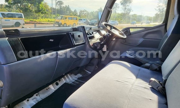 Nunua Ilio tumika Mitsubishi FH10 Nyeupe Lori ndani ya Nairobi nchini Nairobi Nunua Ilio tumika Mitsubishi FH10 Nyeupe Lori ndani ya Nairobi nchini Nairobi