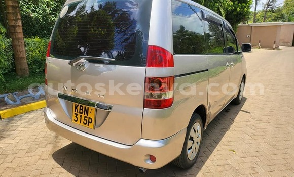 Oofamaa Toyota Noah Other Makiinaa iti Nairobi keessatti Nairobi keessatti Oofamaa Toyota Noah Other Makiinaa iti Nairobi keessatti Nairobi keessatti