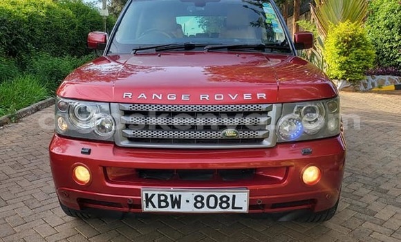 Oofamaa Range Rover Evoque Red Makiinaa iti Nairobi keessatti Nairobi keessatti