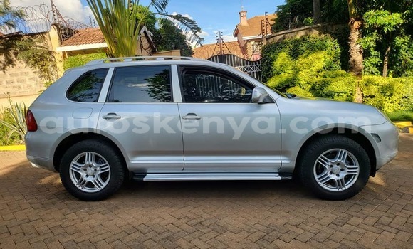 Nunua Ilio tumika Porsche Cayenne Nyingine Gari ndani ya Nairobi nchini Nairobi Nunua Ilio tumika Porsche Cayenne Nyingine Gari ndani ya Nairobi nchini Nairobi