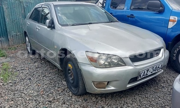 Oofamaa Toyota Altezza Other Makiinaa iti Nairobi keessatti Nairobi keessatti