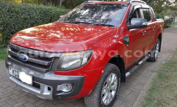 Oofamaa Ford Ranger Red Makiinaa iti Nairobi keessatti Nairobi keessatti