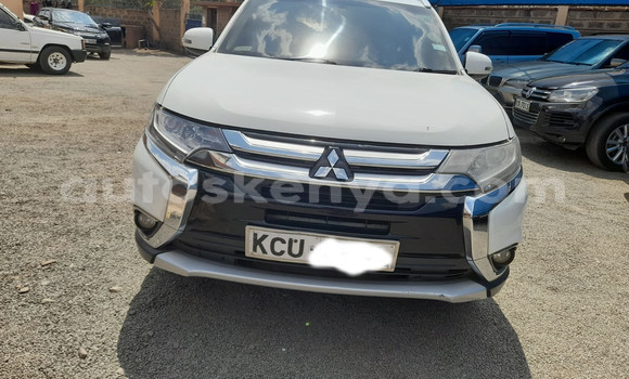 Buy Used Mitsubishi Outlander White Car in Nairobi in Nairobi Buy Used Mitsubishi Outlander White Car in Nairobi in Nairobi