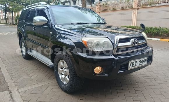 Oofamaa Toyota Sai Other Makiinaa iti Bura keessatti Northeast Kenya keessatti