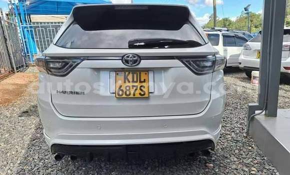 Buy Used Toyota Harrier White Car in Bissil in Nairobi Buy Used Toyota Harrier White Car in Bissil in Nairobi