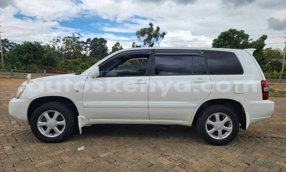 Buy Used Toyota Kluger White Car in Busia in West Kenya Buy Used Toyota Kluger White Car in Busia in West Kenya