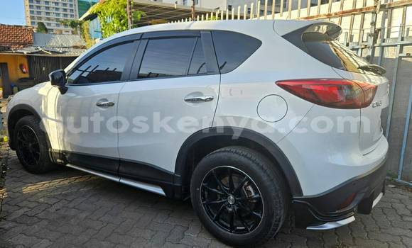 Buy Used Toyota RAV4 White Car in Bura in Northeast Kenya Buy Used Toyota RAV4 White Car in Bura in Northeast Kenya