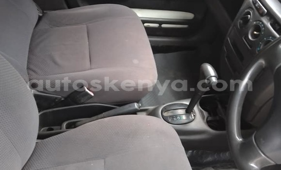 Oofamaa Toyota Probox White Makiinaa iti Bura keessatti Northeast Kenya keessatti Oofamaa Toyota Probox White Makiinaa iti Bura keessatti Northeast Kenya keessatti
