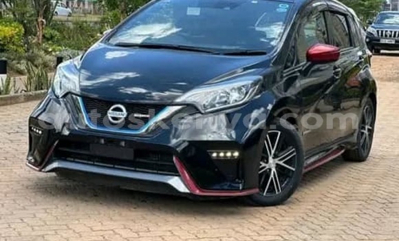 Oofamaa Nissan Note Black Makiinaa iti Bura keessatti Northeast Kenya keessatti