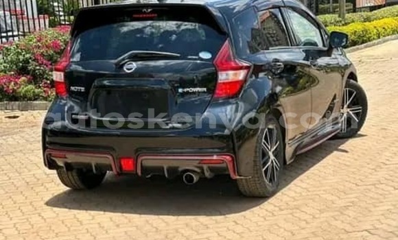 Oofamaa Nissan Note Black Makiinaa iti Bura keessatti Northeast Kenya keessatti Oofamaa Nissan Note Black Makiinaa iti Bura keessatti Northeast Kenya keessatti