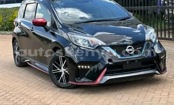 Oofamaa Nissan Note Black Makiinaa iti Bura keessatti Northeast Kenya keessatti Oofamaa Nissan Note Black Makiinaa iti Bura keessatti Northeast Kenya keessatti