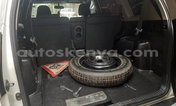 Buy Used Toyota Vanguard White Car in Bungoma in West Kenya Buy Used Toyota Vanguard White Car in Bungoma in West Kenya