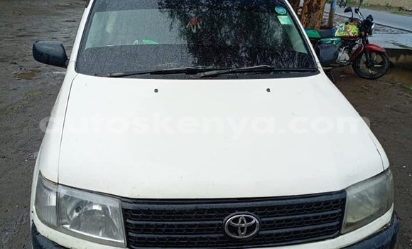 Nunua Ilio tumika Toyota Probox Nyeupe Gari ndani ya Bomet nchini Bonde la Ufafanuzi Nunua Ilio tumika Toyota Probox Nyeupe Gari ndani ya Bomet nchini Bonde la Ufafanuzi