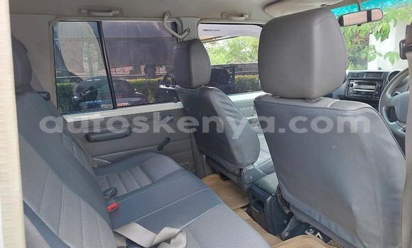 Buy Used Toyota Land Cruiser White Car in Bura in Northeast Kenya Buy Used Toyota Land Cruiser White Car in Bura in Northeast Kenya