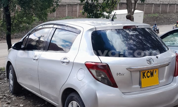 Nunua Ilio tumika Toyota Vitz Fedha Gari ndani ya Nairobi nchini Nairobi Nunua Ilio tumika Toyota Vitz Fedha Gari ndani ya Nairobi nchini Nairobi