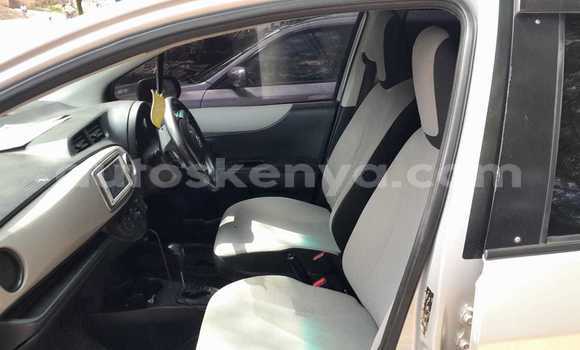 Nunua Ilio tumika Toyota Vitz Fedha Gari ndani ya Nairobi nchini Nairobi Nunua Ilio tumika Toyota Vitz Fedha Gari ndani ya Nairobi nchini Nairobi