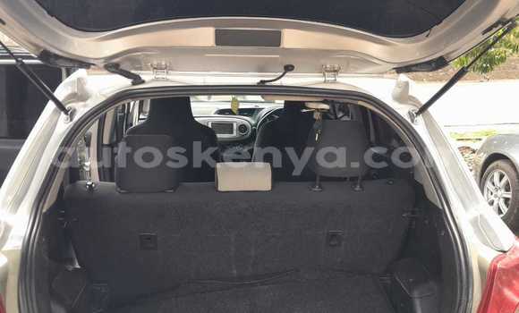 Nunua Ilio tumika Toyota Vitz Fedha Gari ndani ya Nairobi nchini Nairobi Nunua Ilio tumika Toyota Vitz Fedha Gari ndani ya Nairobi nchini Nairobi