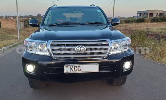 Nunua Ilio tumika Toyota Land Cruiser Nyeusi Gari ndani ya Nairobi nchini Nairobi