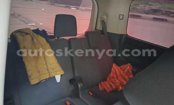 Nunua Ilio tumika Toyota Noah Brown Gari ndani ya Nairobi nchini Nairobi Nunua Ilio tumika Toyota Noah Brown Gari ndani ya Nairobi nchini Nairobi
