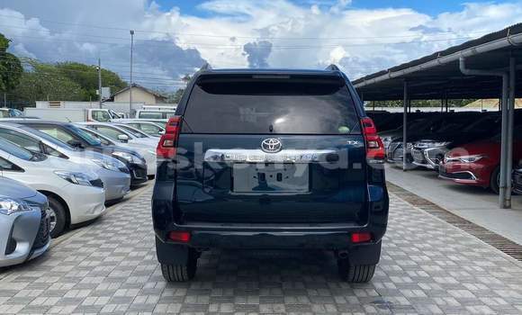 Nunua Imported Toyota Prado Nyeusi Gari ndani ya Mombasa nchini Kenya ya Pwani Nunua Imported Toyota Prado Nyeusi Gari ndani ya Mombasa nchini Kenya ya Pwani