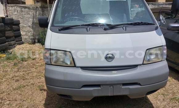 Imported Nissan Vanette White Makiinaa iti Mombasa keessatti Coastal Kenya keessatti