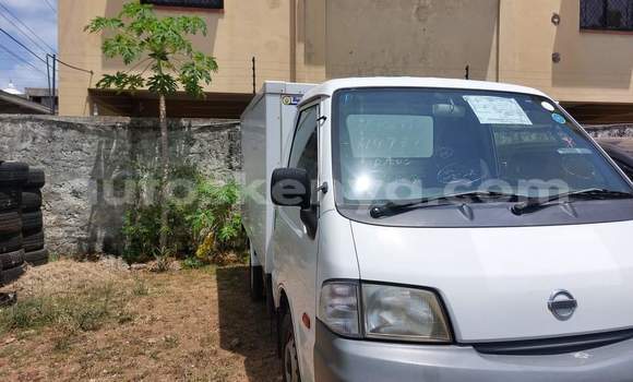 Imported Nissan Vanette White Makiinaa iti Mombasa keessatti Coastal Kenya keessatti Imported Nissan Vanette White Makiinaa iti Mombasa keessatti Coastal Kenya keessatti