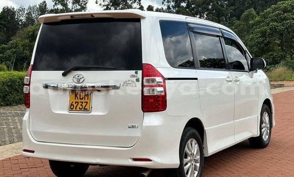 Buy Used Toyota Noah White Car in Bungoma in West Kenya Buy Used Toyota Noah White Car in Bungoma in West Kenya