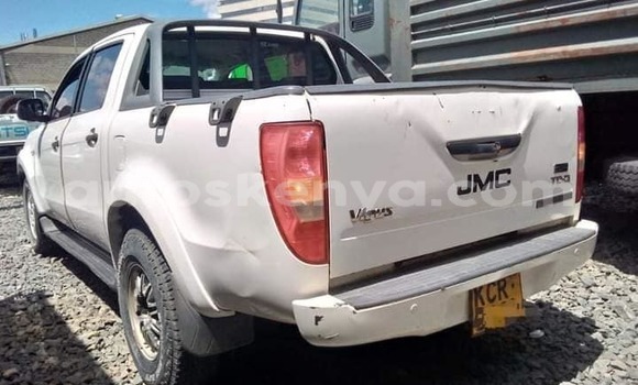 Buy Used JMC Baodian White Car in Bura in Northeast Kenya Buy Used JMC Baodian White Car in Bura in Northeast Kenya