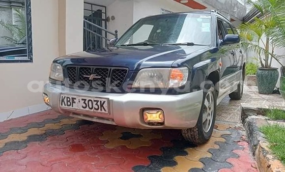 Nunua Ilio tumika Subaru Forester Nyeusi Gari ndani ya Bura nchini Kaskazini Mashariki mwa Kenya
