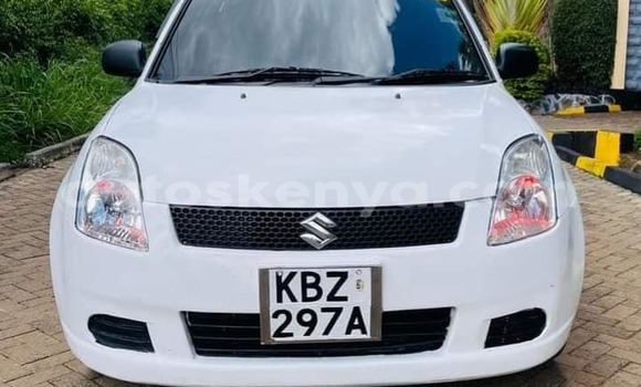 Nunua Ilio tumika Suzuki Swift Nyeupe Gari ndani ya Bungoma nchini West Kenya