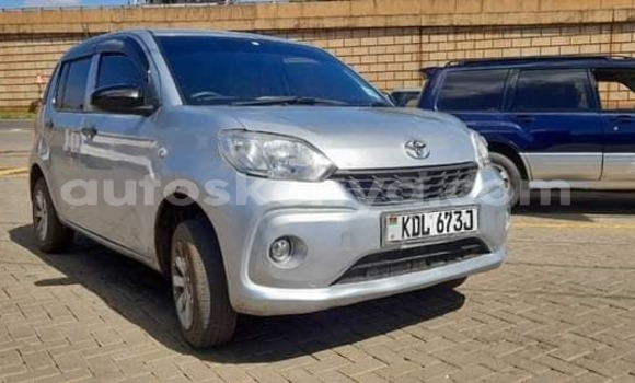 Oofamaa Toyota Passo Other Makiinaa iti Bura keessatti Northeast Kenya keessatti