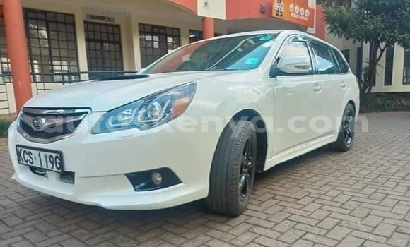 Oofamaa Subaru Legacy Lancaster White Makiinaa iti Bungoma keessatti West Kenya keessatti