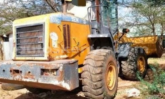Oofamaa Caterpillar 120 Other Netiree iti Busia keessatti West Kenya keessatti