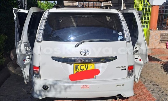 Buy Used Toyota ISIS White Car in Bungoma in West Kenya Buy Used Toyota ISIS White Car in Bungoma in West Kenya