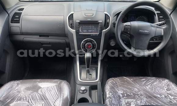 Imported Isuzu D-max Cab4 Black Makiinaa iti Mombasa keessatti Coastal Kenya keessatti Imported Isuzu D-max Cab4 Black Makiinaa iti Mombasa keessatti Coastal Kenya keessatti