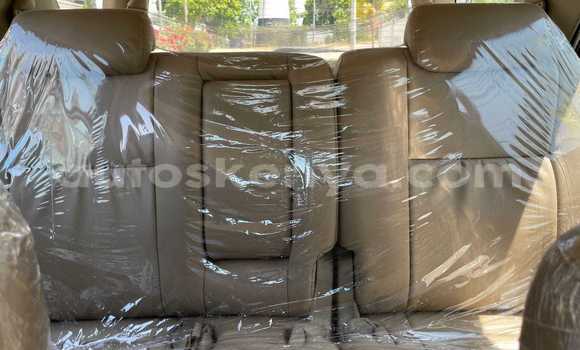 Imported Toyota Fortuner Beige Makiinaa iti Mombasa keessatti Coastal Kenya keessatti Imported Toyota Fortuner Beige Makiinaa iti Mombasa keessatti Coastal Kenya keessatti