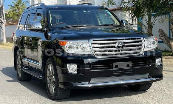 Imported Toyota Land Cruiser Black Makiinaa iti Mombasa keessatti Coastal Kenya keessatti Imported Toyota Land Cruiser Black Makiinaa iti Mombasa keessatti Coastal Kenya keessatti