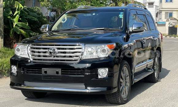 Imported Toyota Land Cruiser Black Makiinaa iti Mombasa keessatti Coastal Kenya keessatti Imported Toyota Land Cruiser Black Makiinaa iti Mombasa keessatti Coastal Kenya keessatti