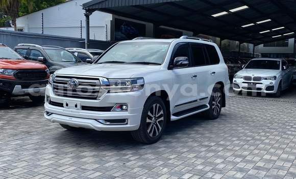 Nunua Imported Toyota Land Cruiser Nyeupe Gari ndani ya Mombasa nchini Kenya ya Pwani Nunua Imported Toyota Land Cruiser Nyeupe Gari ndani ya Mombasa nchini Kenya ya Pwani