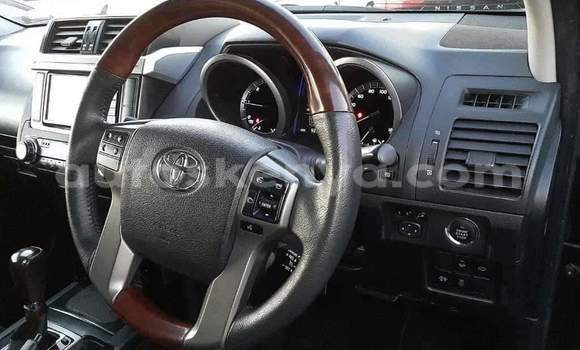 Imported Toyota Land Cruiser Prado Black Makiinaa iti Mombasa keessatti Coastal Kenya keessatti Imported Toyota Land Cruiser Prado Black Makiinaa iti Mombasa keessatti Coastal Kenya keessatti