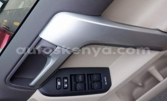 Imported Toyota Land Cruiser Prado White Makiinaa iti Mombasa keessatti Coastal Kenya keessatti Imported Toyota Land Cruiser Prado White Makiinaa iti Mombasa keessatti Coastal Kenya keessatti
