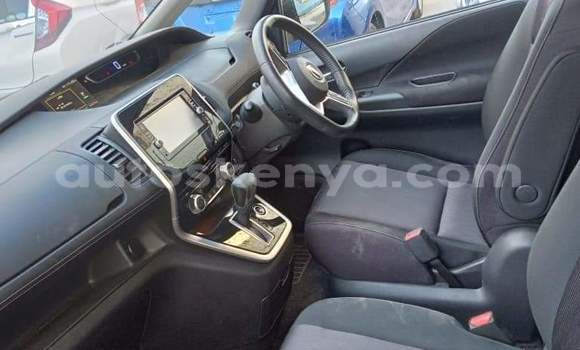 Imported Nissan Serena Brown Makiinaa iti Mombasa keessatti Coastal Kenya keessatti Imported Nissan Serena Brown Makiinaa iti Mombasa keessatti Coastal Kenya keessatti