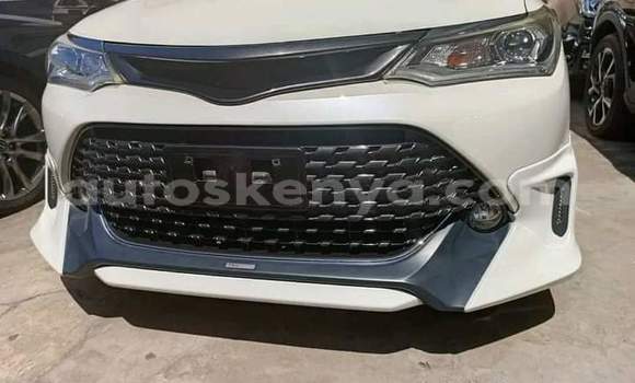 Nunua Imported Toyota Fielder Nyeupe Gari ndani ya Mombasa nchini Kenya ya Pwani