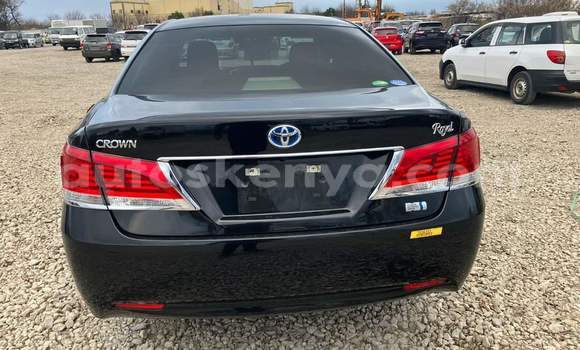 Imported Toyota Crown Black Makiinaa iti Mombasa keessatti Coastal Kenya keessatti Imported Toyota Crown Black Makiinaa iti Mombasa keessatti Coastal Kenya keessatti