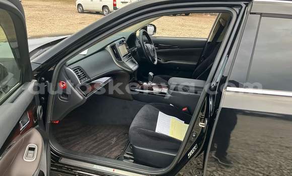 Imported Toyota Crown Black Makiinaa iti Mombasa keessatti Coastal Kenya keessatti Imported Toyota Crown Black Makiinaa iti Mombasa keessatti Coastal Kenya keessatti