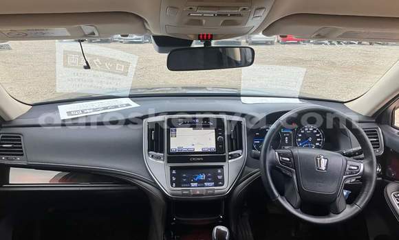 Imported Toyota Crown Black Makiinaa iti Mombasa keessatti Coastal Kenya keessatti Imported Toyota Crown Black Makiinaa iti Mombasa keessatti Coastal Kenya keessatti