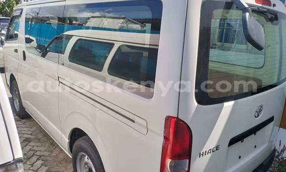 Nunua Imported Toyota Hiace Nyeupe Gari ndani ya Mombasa nchini Kenya ya Pwani