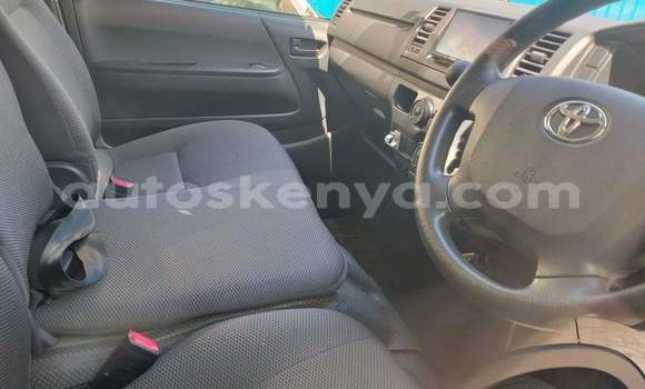 Nunua Imported Toyota Hiace Nyeupe Gari ndani ya Mombasa nchini Kenya ya Pwani Nunua Imported Toyota Hiace Nyeupe Gari ndani ya Mombasa nchini Kenya ya Pwani